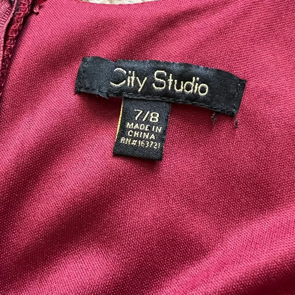 City Studio Burgundy Dress fit flare sleeveless dress size 7/8 baddie streetwear